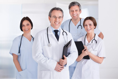 Врачи